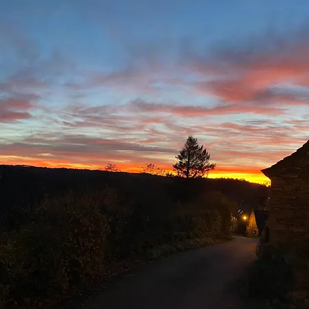 La Tete Dans Les Nuages Le Fel