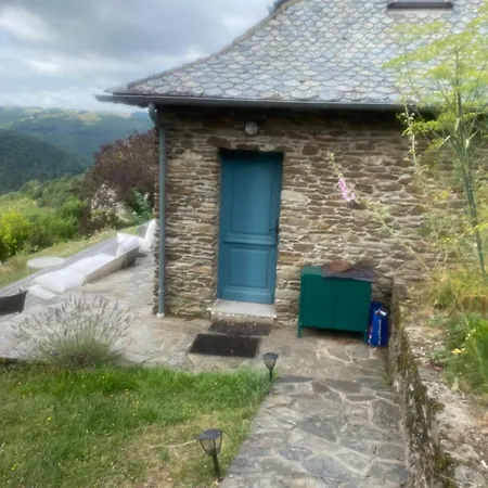 펜션 La Tete Dans Les Nuages 르펠